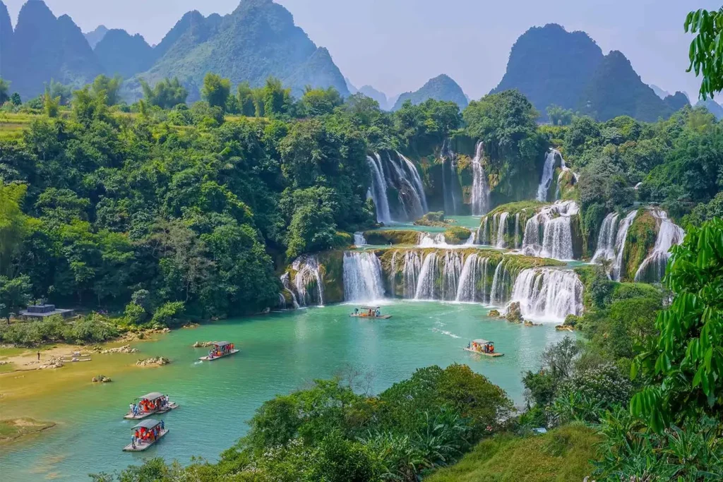Best Vietnam Tour Packages 2025: Top Itineraries, Tips & Booking Guide