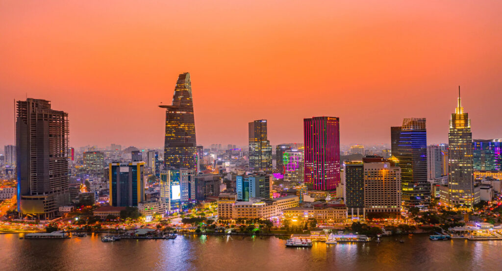 Saigon Travel: Ultimate Guide to Attractions, Food, Itineraries & Tips