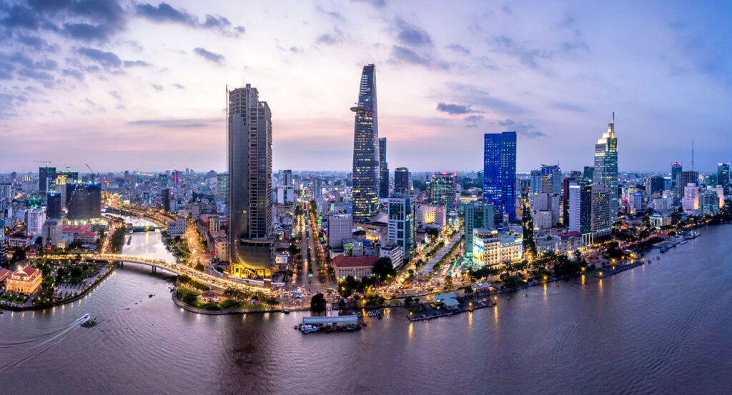 Saigon Travel: Ultimate Guide to Attractions, Food, Itineraries & Tips