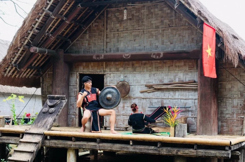 Vietnam Cultural Experiences: Exploring the Rich Heritage of Ethnic Groups in the Digital Era