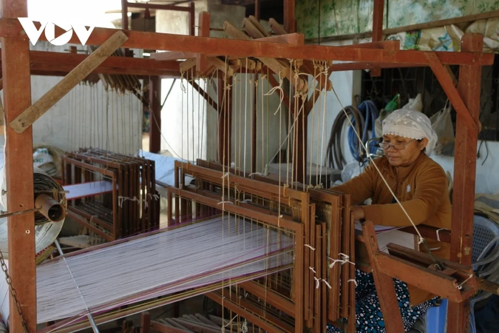 Vietnam Traditional Crafts: Discover the Living Heritage of a Timeless Culture