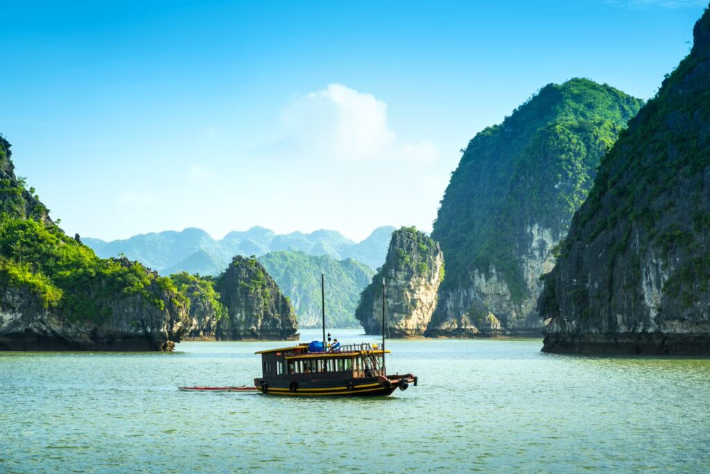 Vietnam Travel Guide: Expert Advice for Self-Guided Adventures
