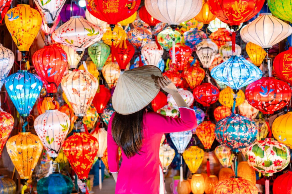 Lantern making Hoi An: A timeless cultural experience for global travelers