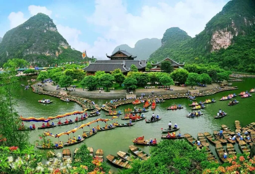 Vietnam caving adventure: Discover nature’s hidden masterpieces beneath the Earth