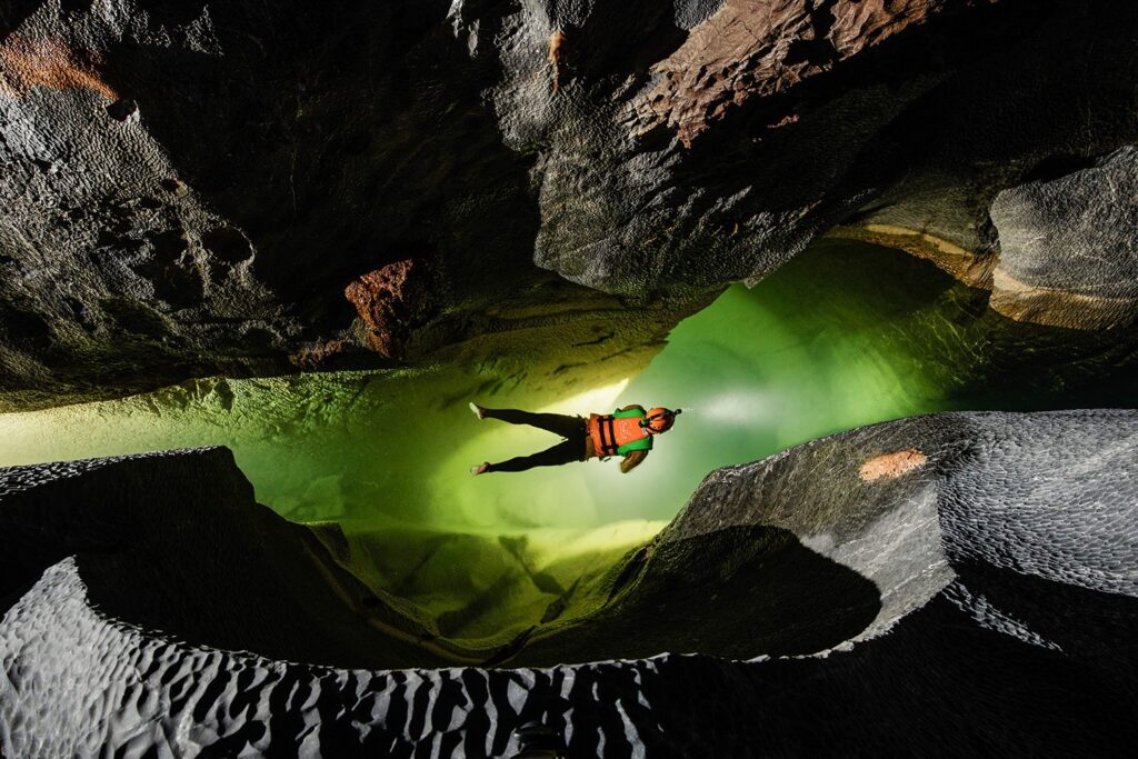 Vietnam caving adventure: Discover nature’s hidden masterpieces beneath the Earth
